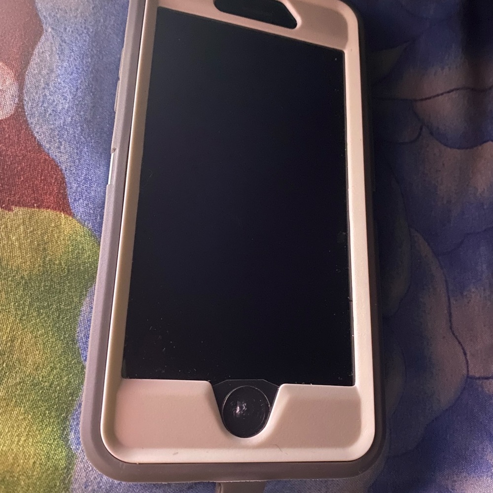iPhone 6 - Picture 4 of 6
